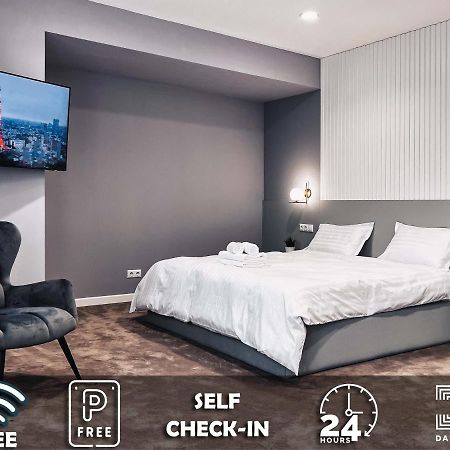 David'S Rental Rooms Bukares Bagian luar foto