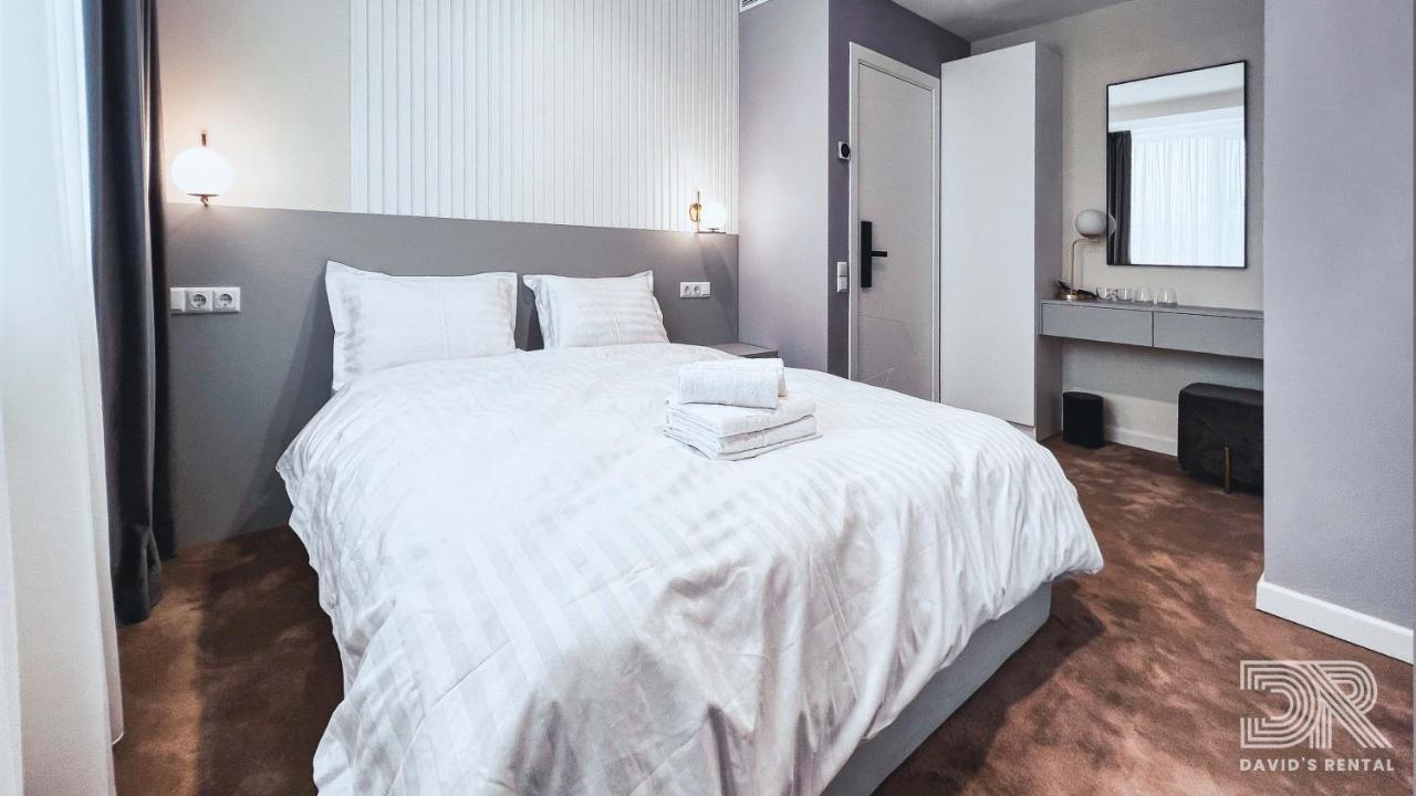 David'S Rental Rooms Bukares Bagian luar foto