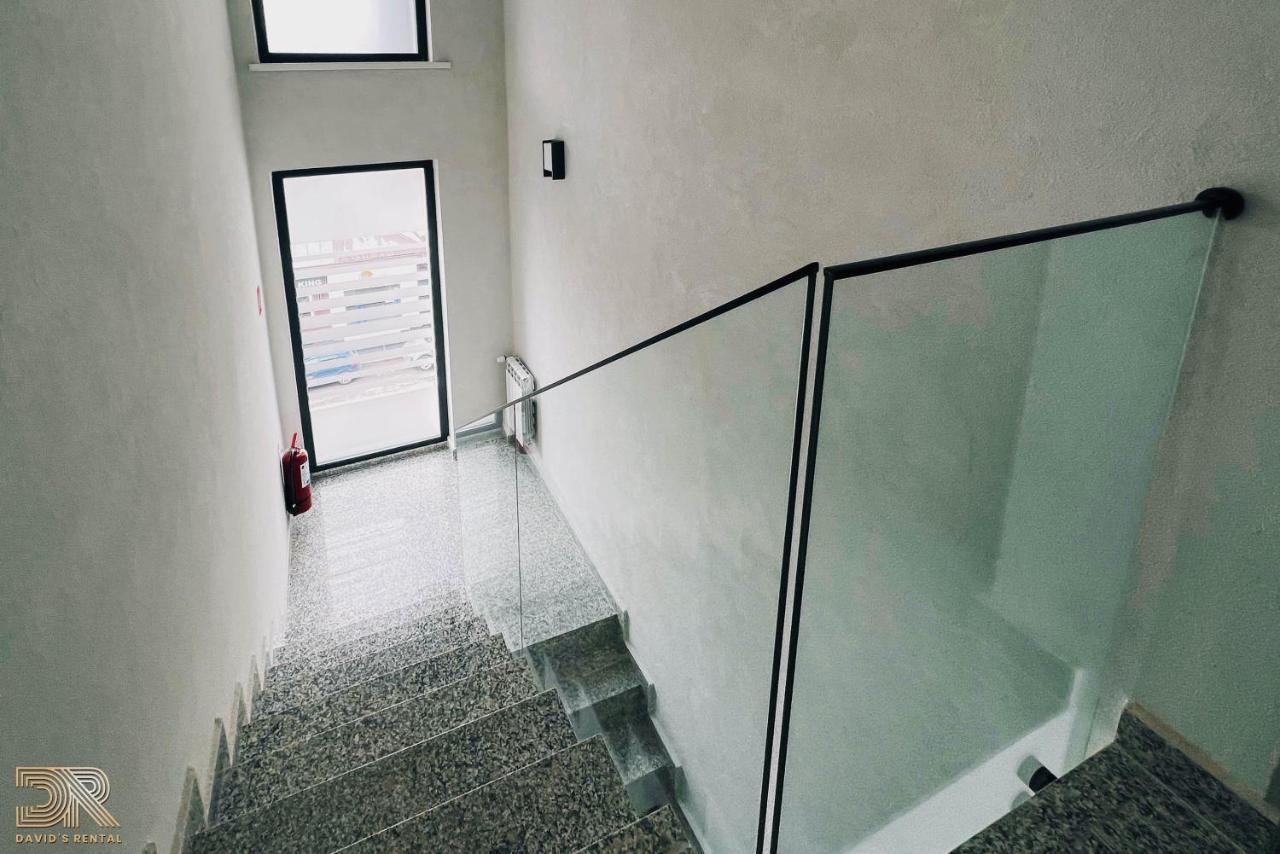 David'S Rental Rooms Bukares Bagian luar foto
