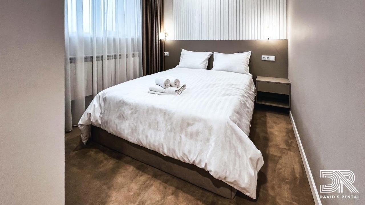David'S Rental Rooms Bukares Bagian luar foto