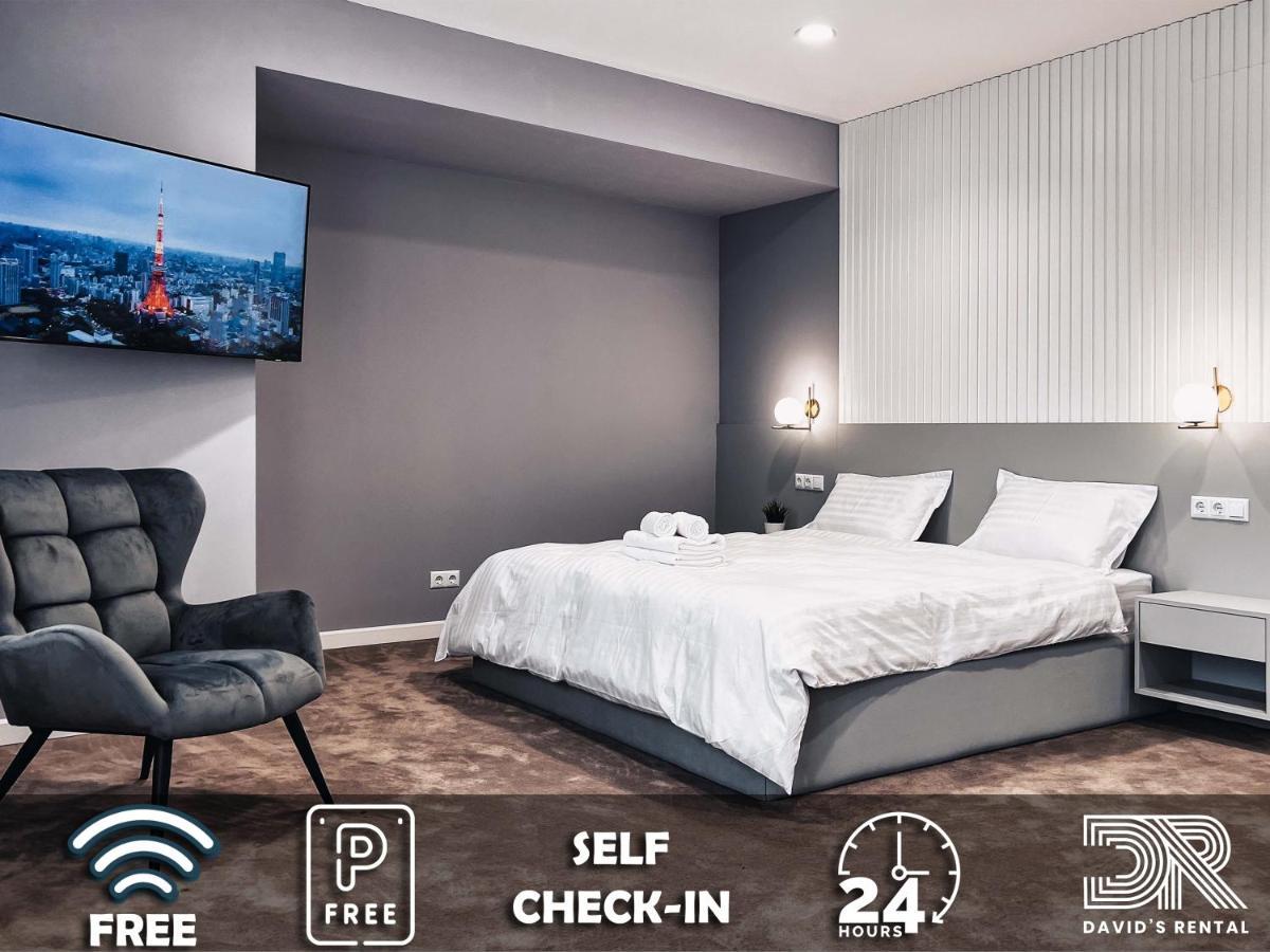 David'S Rental Rooms Bukares Bagian luar foto